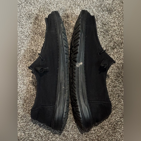 Hey Dude - Picture 2 of 4